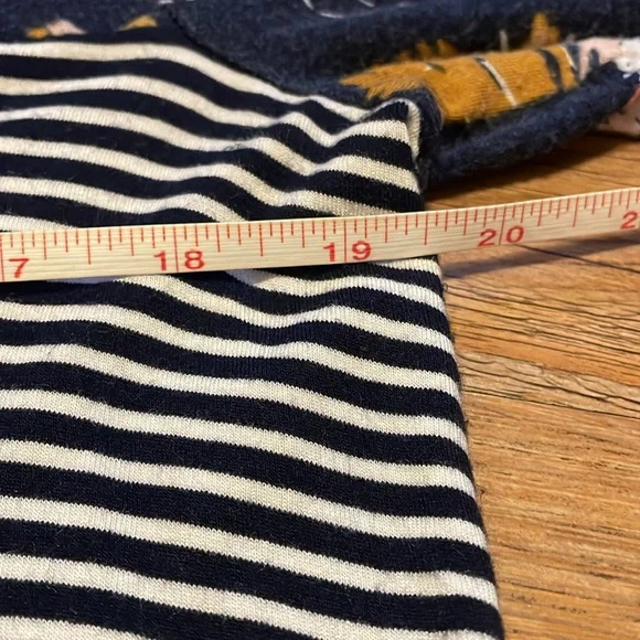Maurice’s tee size large - Picture 6 of 8